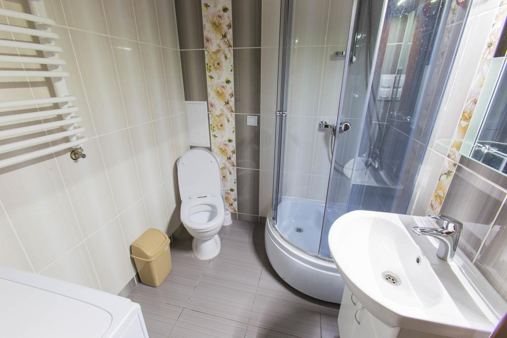 Modern apartment on Akademika Sakharova 27a Ivano Frankivsk Bagian luar foto